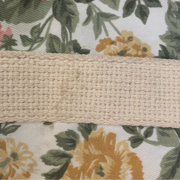 VINTAGE circa 1990 Victoria Secret Duffel Bag - Picture 2 of 8